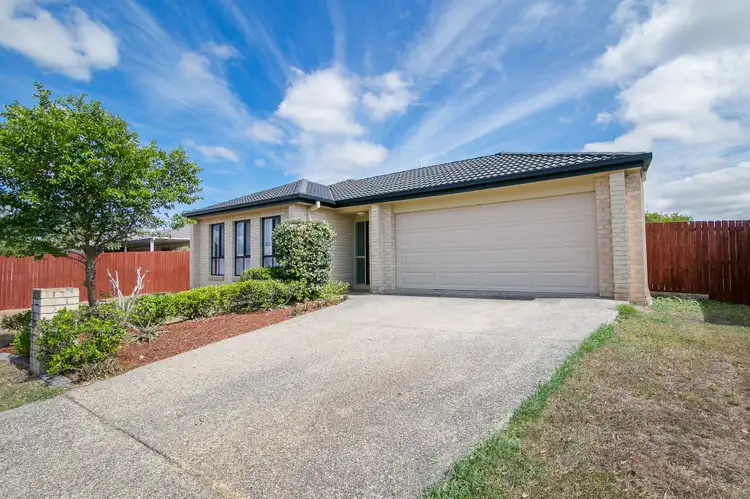 11 Ronayne Circle, One Mile QLD 4305