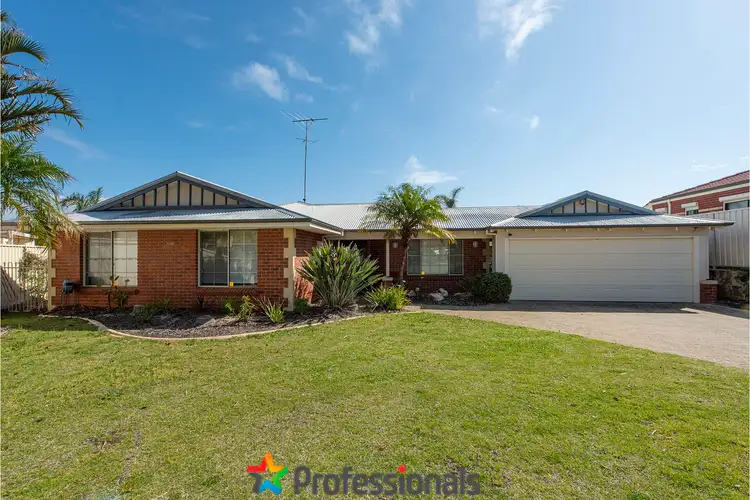 6 Nettle Place, Halls Head WA 6210