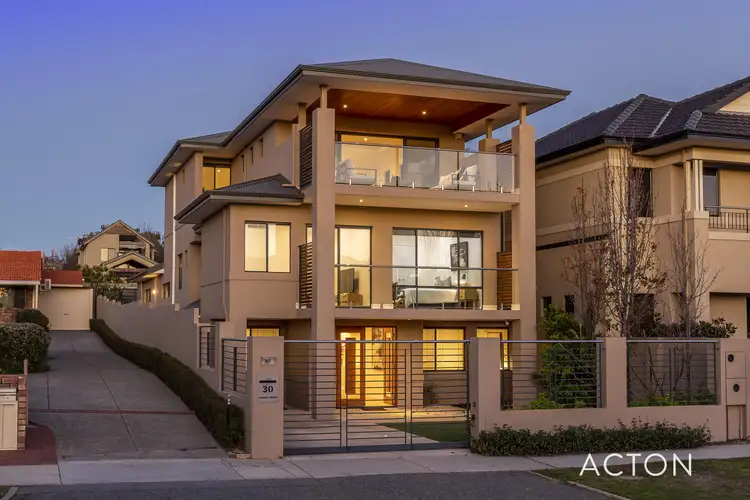 30 Leonora Street, Como WA 6152