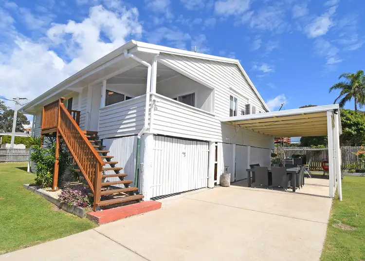 7 Lincolnfield Street, Torquay QLD 4655