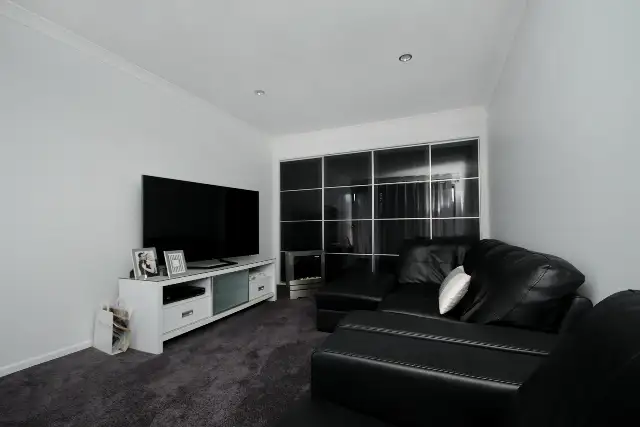 Fourth view of Homely unit listing, 2/26 Knockator Crescent, Centenary Heights QLD 4350