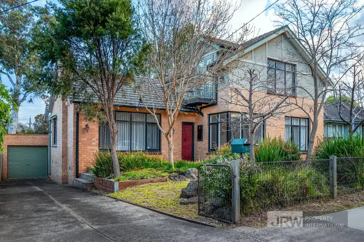8 Cluney Court, Blackburn South VIC 3130