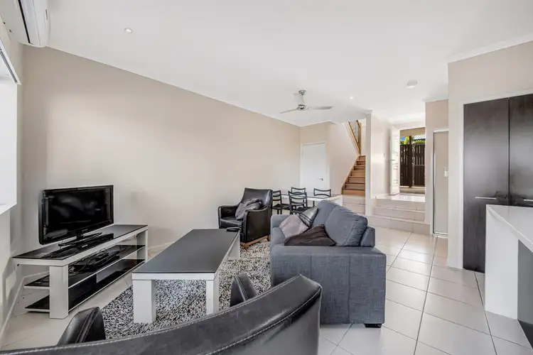 Third view of Homely townhouse listing, 6/9 Cockatoo Drive, New Auckland QLD 4680