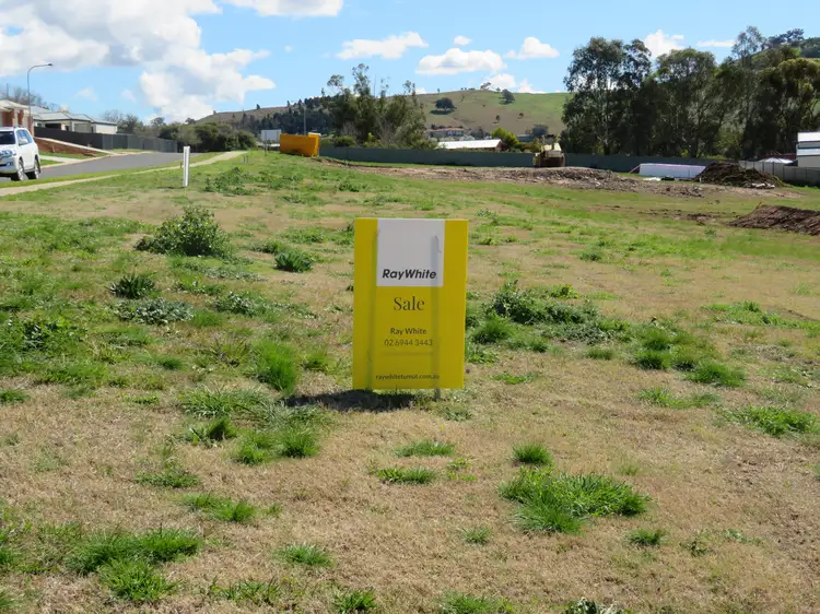 32 Lawson Drive, Gundagai NSW 2722