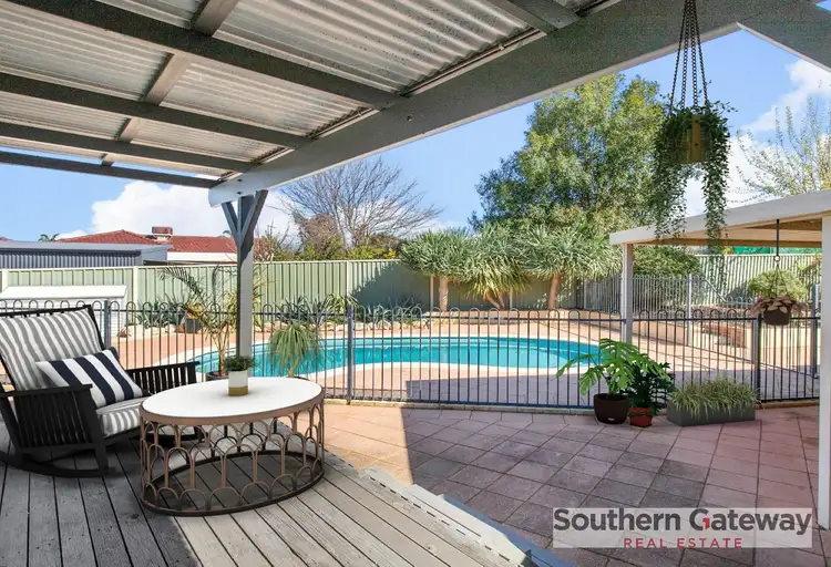 20 Riley Place, Leda WA 6170