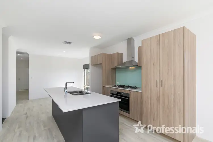 Second view of Homely house listing, 19 Faroe Way, The Vines WA 6069