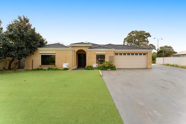 14 Brighton Place, Greenfields WA 6210