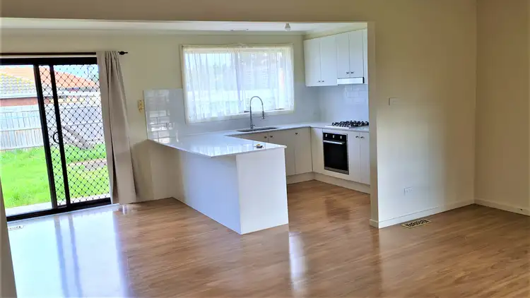 31 Hoddle Way, Altona Meadows VIC 3028