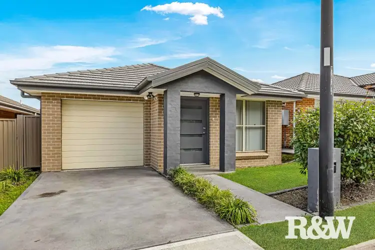 146B Greenwood Parkway, Jordan Springs NSW 2747