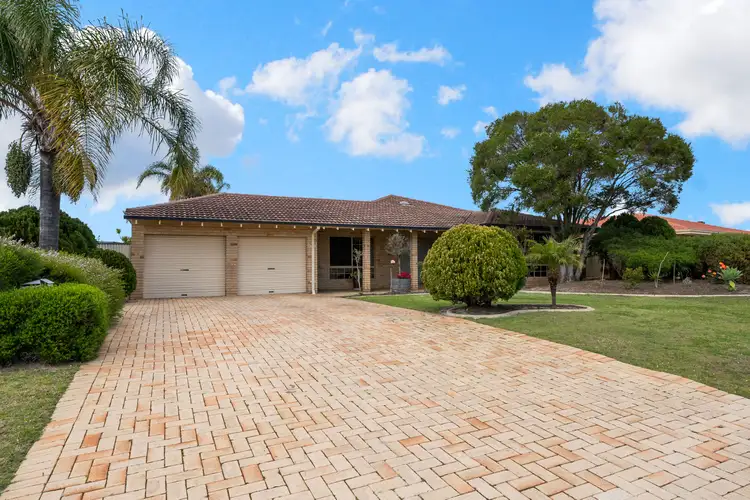 22 Pioneer Drive, Thornlie WA 6108