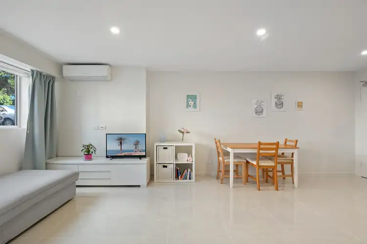 Second view of Homely apartment listing, 2/41 Fortescue Street, Spring Hill QLD 4000