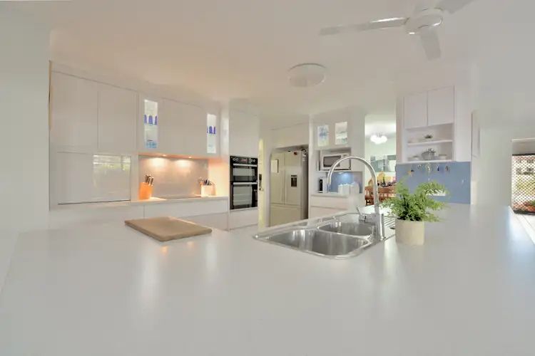 Fifth view of Homely house listing, 4 Alexandra Close, Clinton QLD 4680
