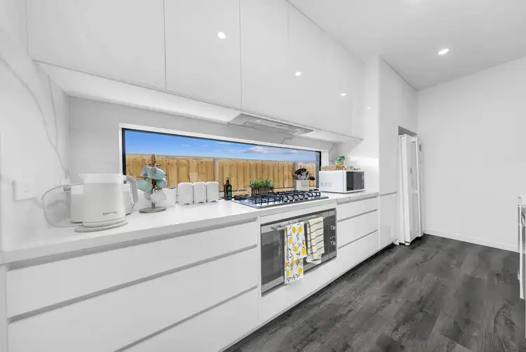 Fifth view of Homely house listing, 5 Rockgarden Way, Wollert VIC 3750