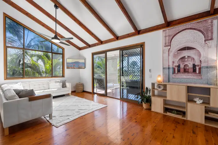 3 Narembeen Place, Elanora QLD 4221