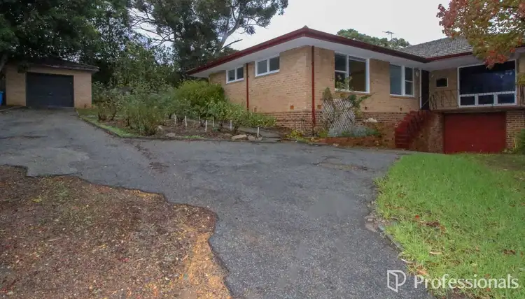 121 Derry Ave, Mount Nasura WA 6112