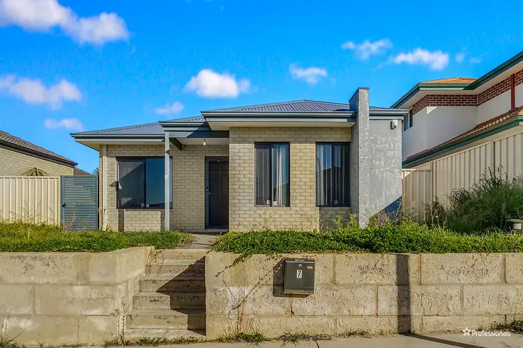 7 Cardross Gardens, Butler WA 6036