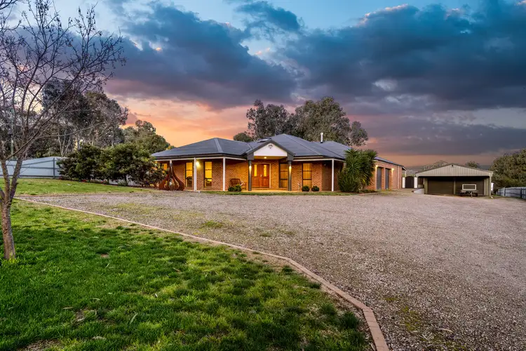 660 Lyne Street, Lavington NSW 2641