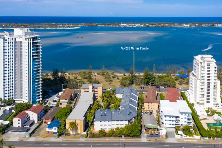 7A/220 Marine Parade, Labrador QLD 4215