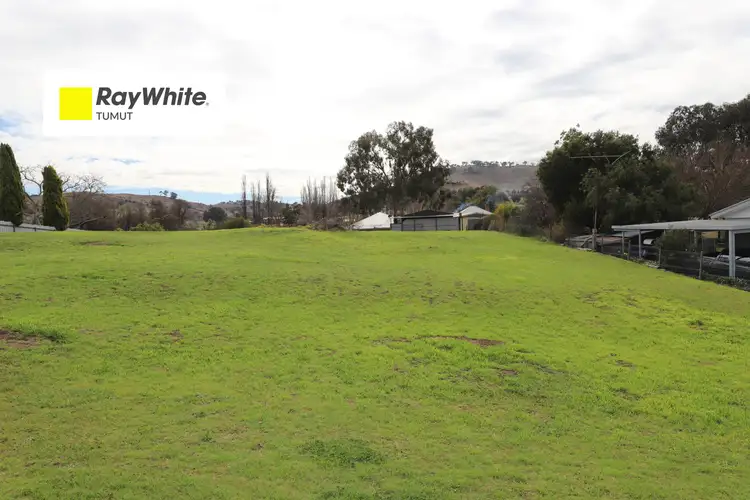 30 Lockhart Street, Adelong NSW 2729