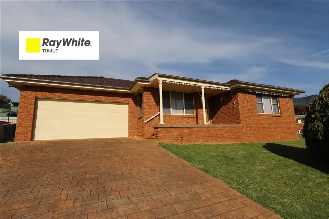 Main view of Homely house listing, 6 Coolamine Circuit, Tumut NSW 2720
