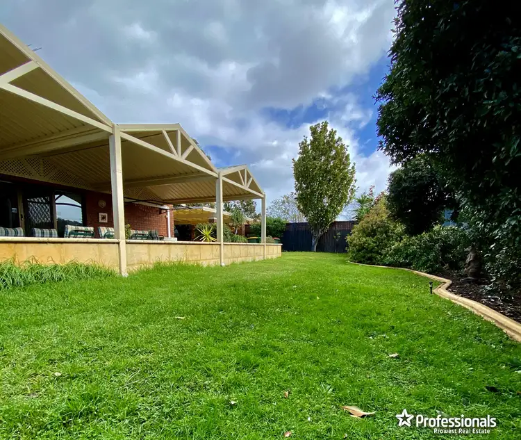 16 Bass Road, Bull Creek WA 6149