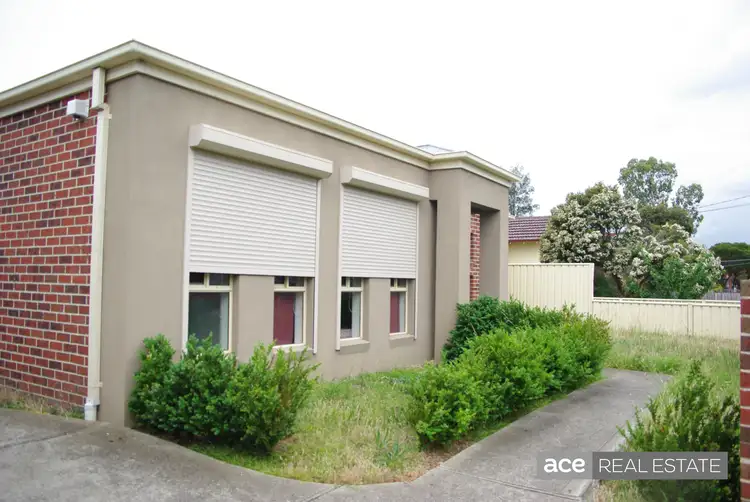 1/34 Woods Street, Laverton VIC 3028