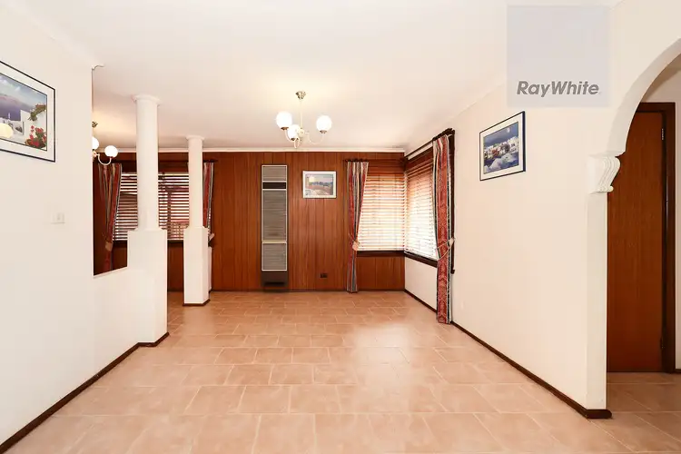 Fifth view of Homely house listing, 17 Aylesbury Crescent, Gladstone Park VIC 3043