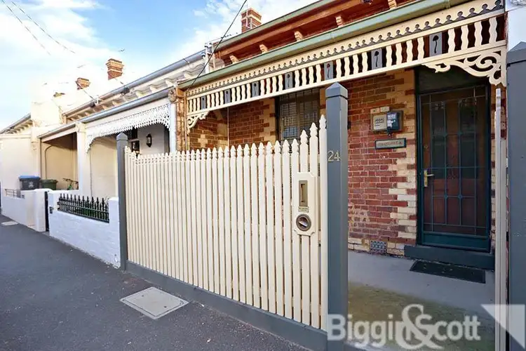 24 Earl Street