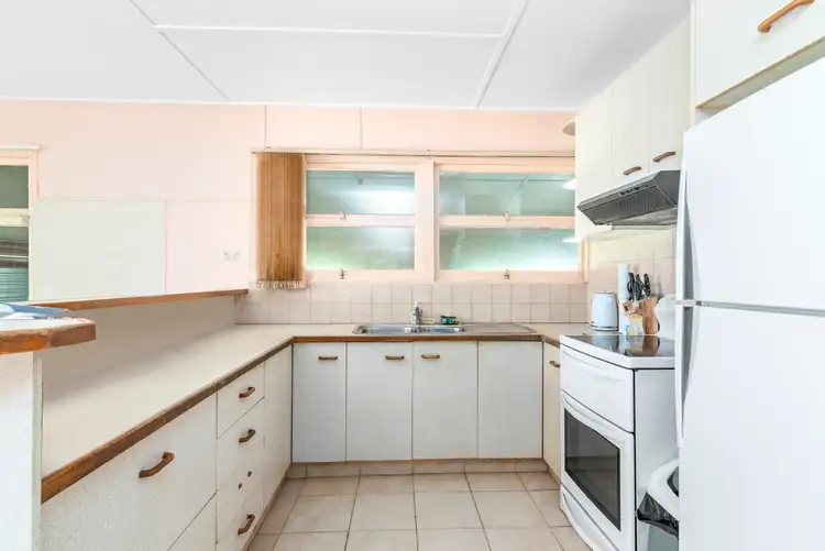 Seventh view of Homely house listing, 25 Fifth Avenue, Palm Beach QLD 4221