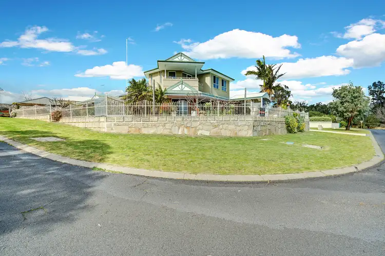 Second view of Homely house listing, 6 Winthrop Avenue, College Grove WA 6230