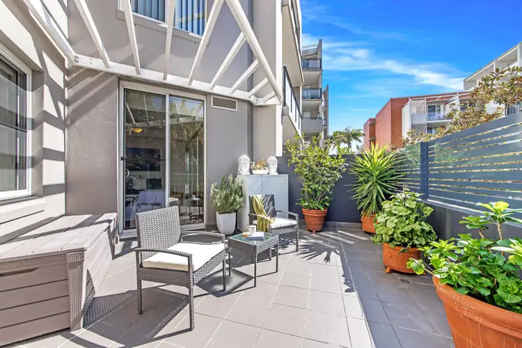 373/4 The Crescent, Wentworth Point NSW 2127