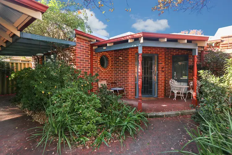 Second view of Homely house listing, 5 Madden Way, Brentwood WA 6153