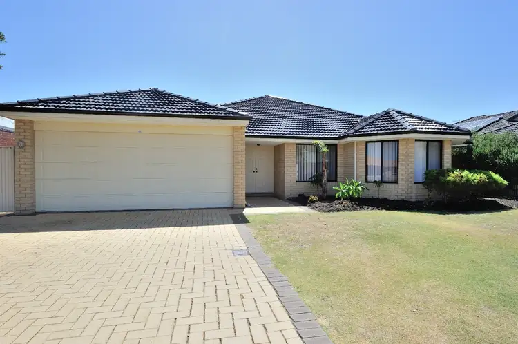 26 Abbeytown Circle, Waikiki WA 6169