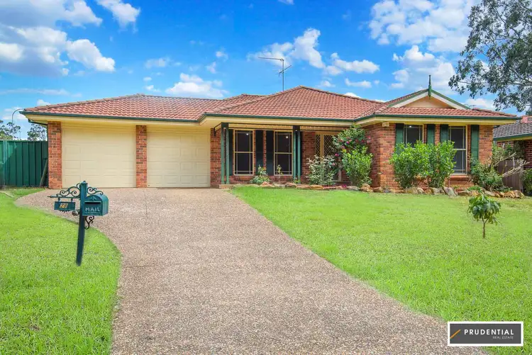 28 Ironside Avenue, St Helens Park NSW 2560