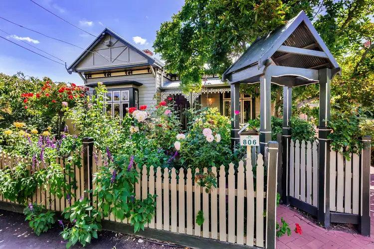 806 Laurie Street, Mount Pleasant VIC 3350