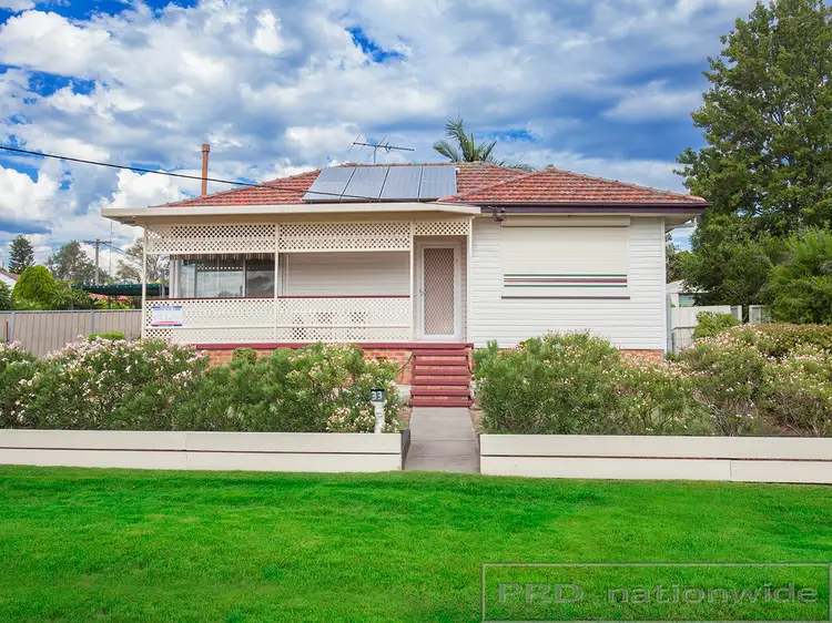 33 Vindin Street, Rutherford NSW 2320