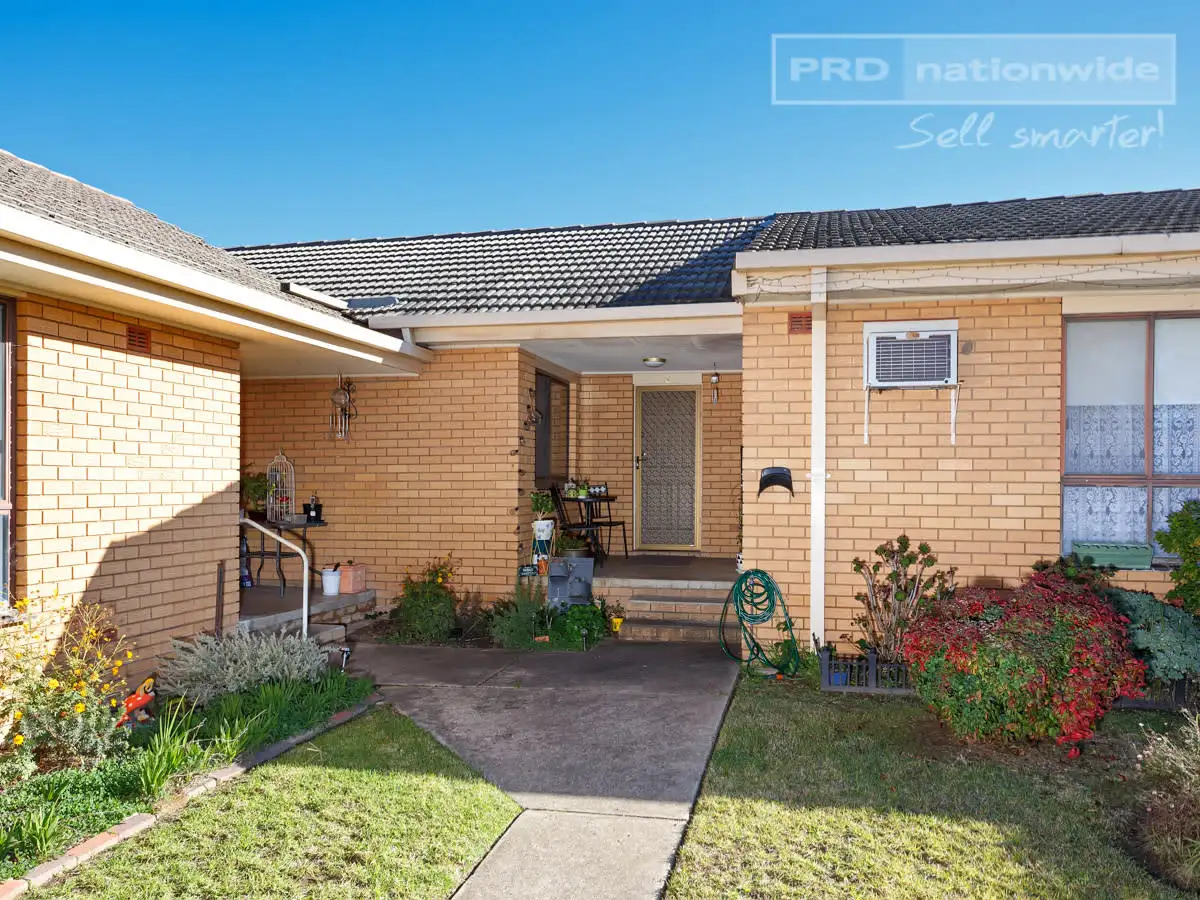 Main view of Homely unit listing, 4/46-48 Walana Crescent, Kooringal NSW 2650
