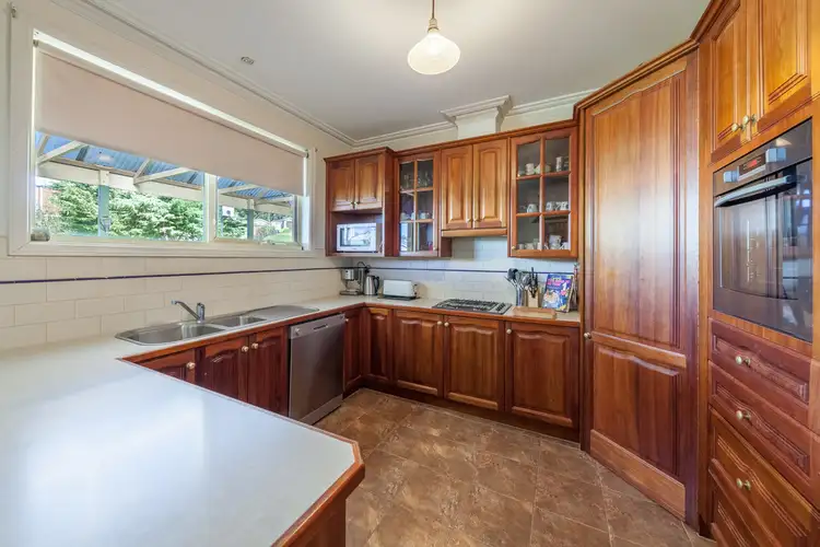 Fifth view of Homely house listing, 7 Wyralla Crescent, Gisborne VIC 3437