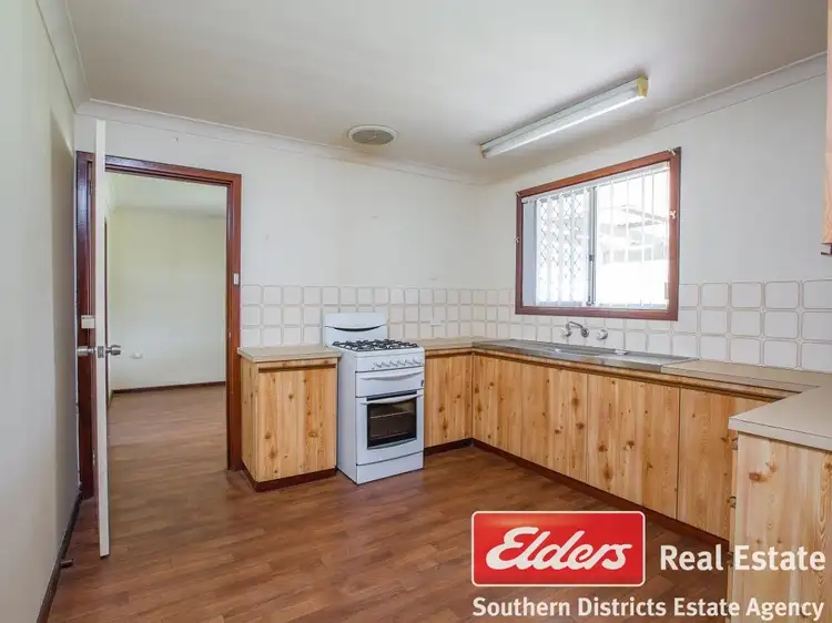Seventh view of Homely house listing, 4 Bolton Way, Collie WA 6225