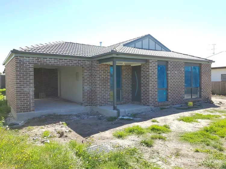 Main view of Homely unit listing, U1/38 Gardner Street, Koo Wee Rup VIC 3981