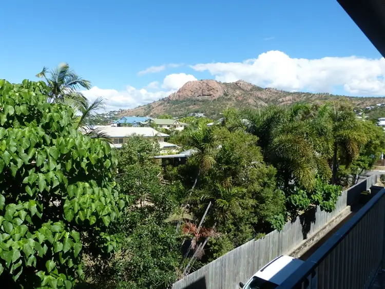 9/143 Eyre Street, North Ward QLD 4810