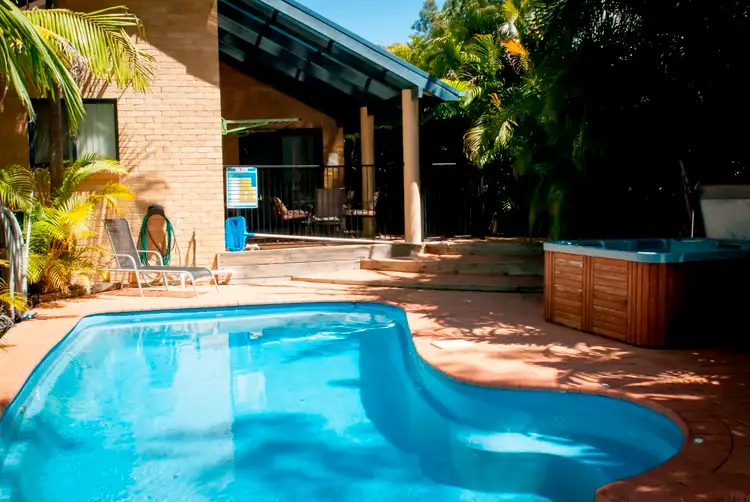 5 Harcourt Crescent, Smiths Lake NSW 2428