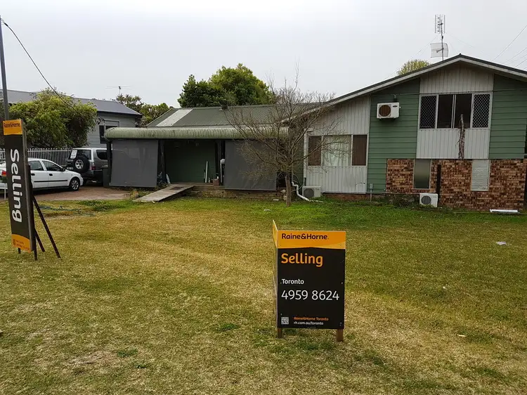 185 Awaba Road, Toronto NSW 2283