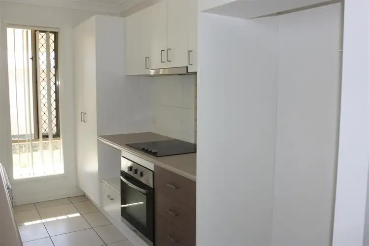 Sixth view of Homely house listing, 3 Scenic Drive, Emerald QLD 4720