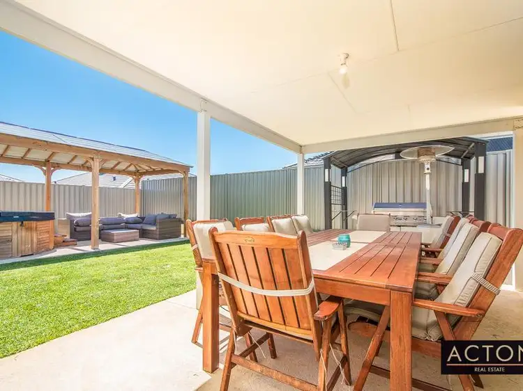 3 Kendal Turn, Alkimos WA 6038