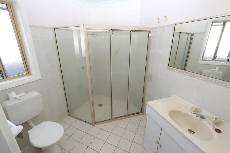 Seventh view of Homely house listing, 19 Brooklyn Drive, Bourkelands NSW 2650