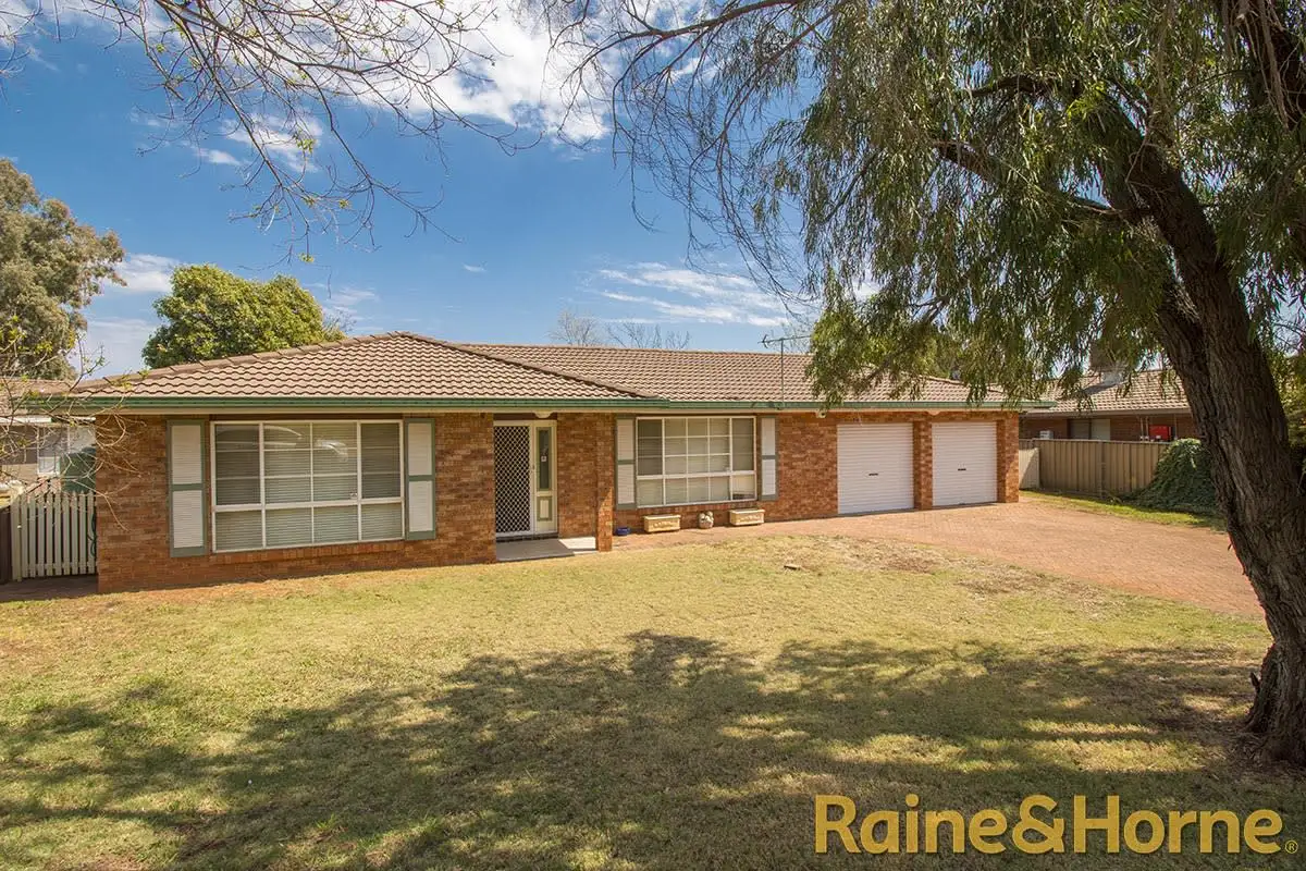 Main view of Homely house listing, 5 Andrew Place, Dubbo NSW 2830