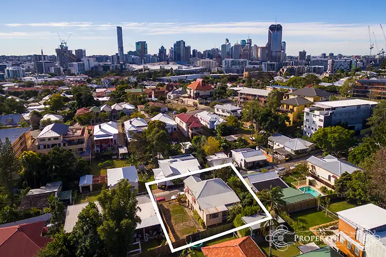 18 Hove Street, Highgate Hill QLD 4101