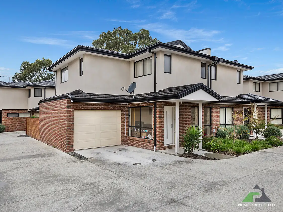 Main view of Homely townhouse listing, 7/2-4 Edinburgh Drive, Beaconsfield VIC 3807