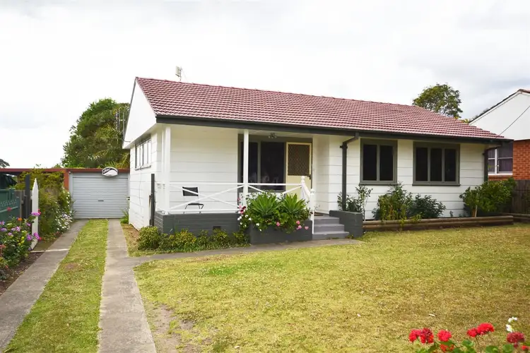4 Quadrant Street, Nowra NSW 2541